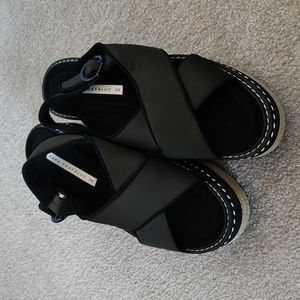 Zara Trafaluc platform sandals